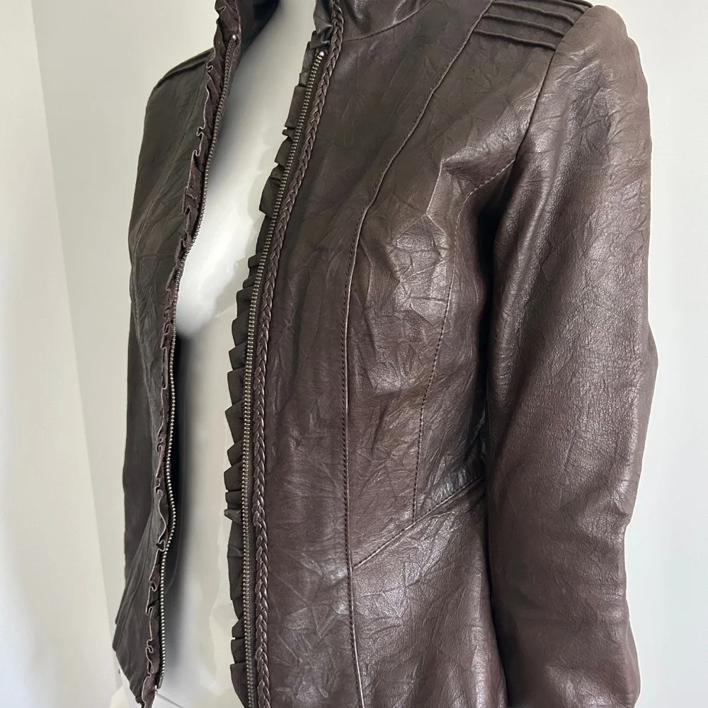 Ladies Danier Leather Jacket Size XS - Picture 5 of 12